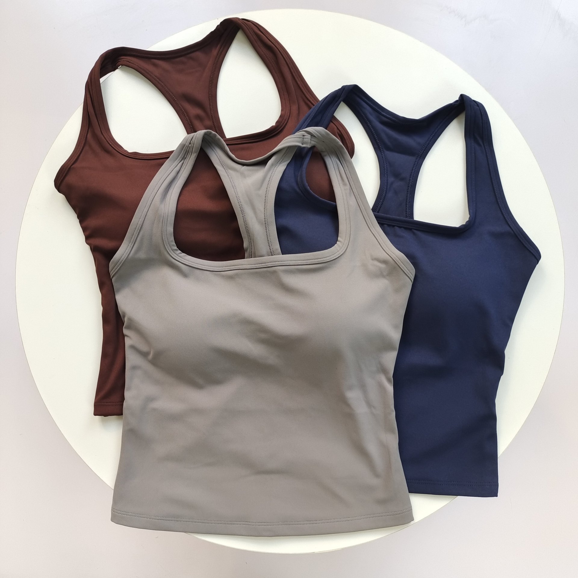 여성용 스퀘어넥 레이서백 스포츠 브라 고정 패드 충격  - Yoga Fitness Tapis 리뷰 및 가격